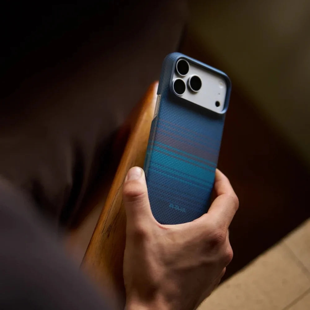 PITAKA iPhone 18 Pro Edge Case (Midnight) - gallery image 4