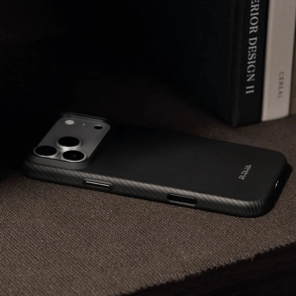 PITAKA iPhone 18 Pro Summa Case (600D Black/Grey Twill) - gallery image 3